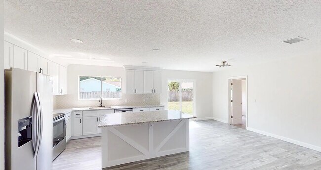 Building Photo - 1214 Port Malabar Blvd NE