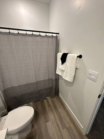 Building Photo - 1705 Ripple Rock Dr