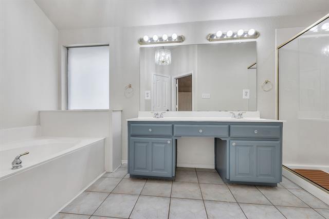 Building Photo - 4917 Woodmeadow Dr
