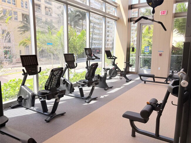 Building Photo - 151 N Seabreeze Blvd