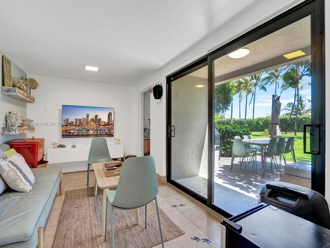 Building Photo - 201 Crandon Blvd