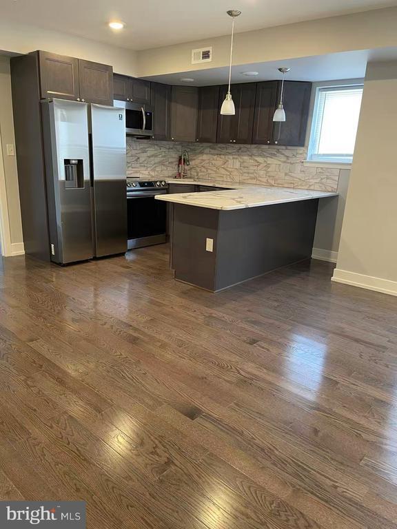 Primary Photo - 1505 Parrish St