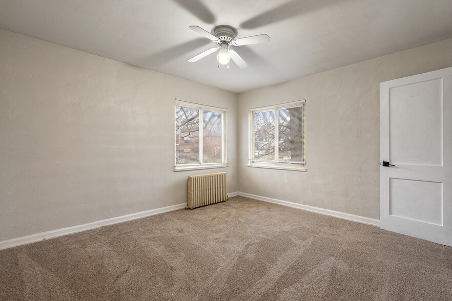 Building Photo - 602 Rockford Ave