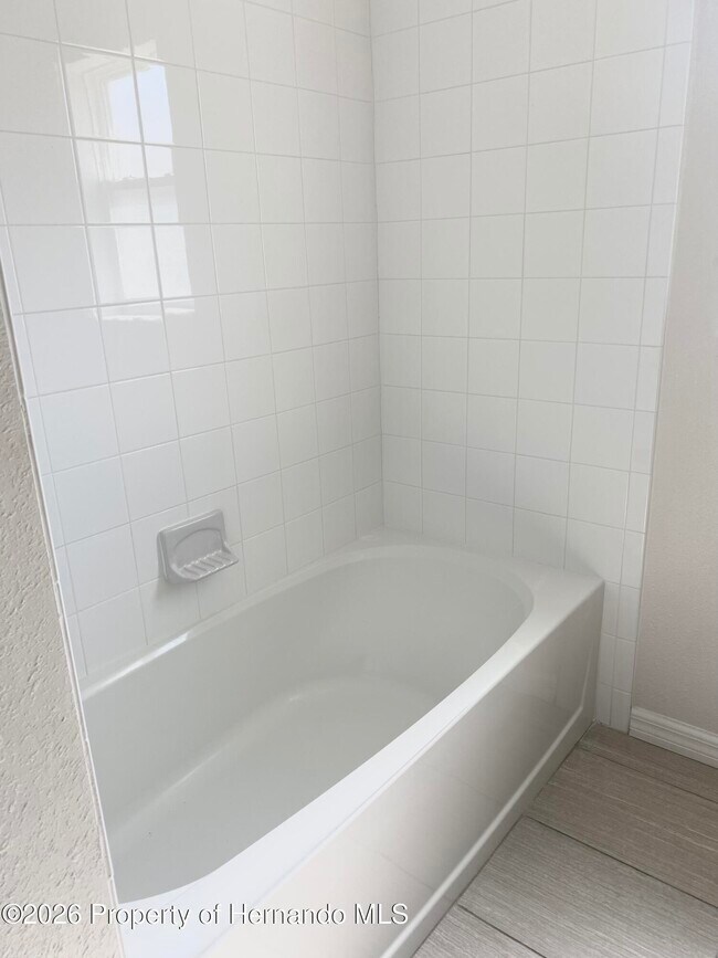 Building Photo - 5635 Pillar Ave