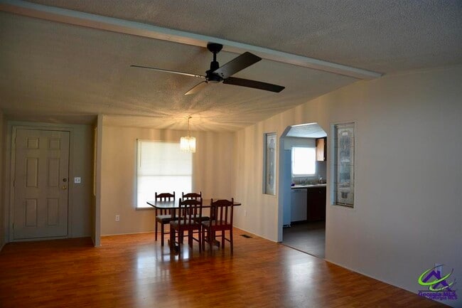 Building Photo - 111 Brighton Dr
