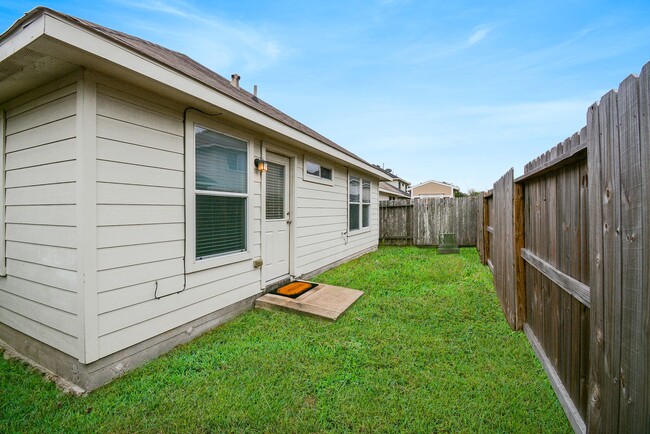 Building Photo - 12718 Boris Cove Trail