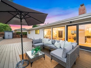 Building Photo - 627 E Angela St