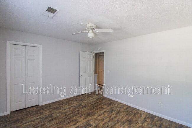 Building Photo - 1423 Ashley River Rd
