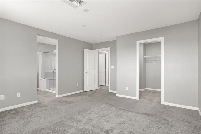 Building Photo - 502 Sonoma Range St
