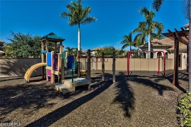 Building Photo - 1614 Serrano Cir