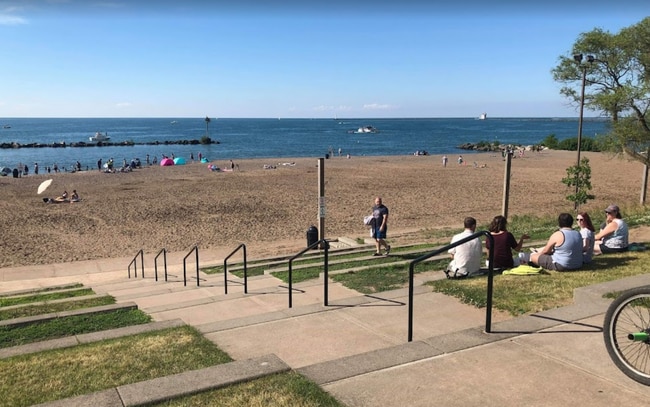 Lakeview Beach - 1041 W 10th St