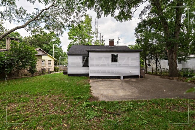 Building Photo - Adorable 3 Bedroom 1 Bathroom in Mobile!