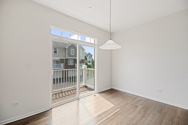 Building Photo - 4426 Monroe Ct
