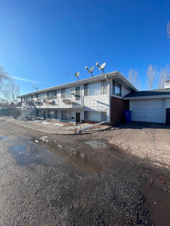 Building Photo - 2523 N Garfield Ave