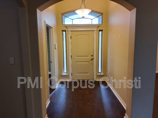 Building Photo - 4009 Cimarron Lake Dr