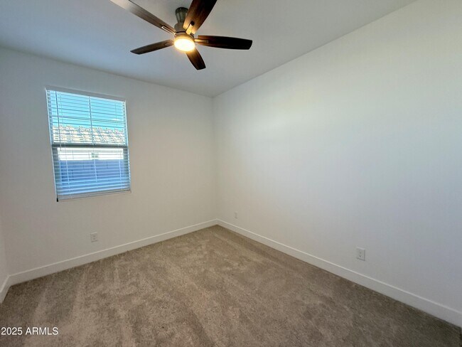 Building Photo - 10203 W Crittenden Ln