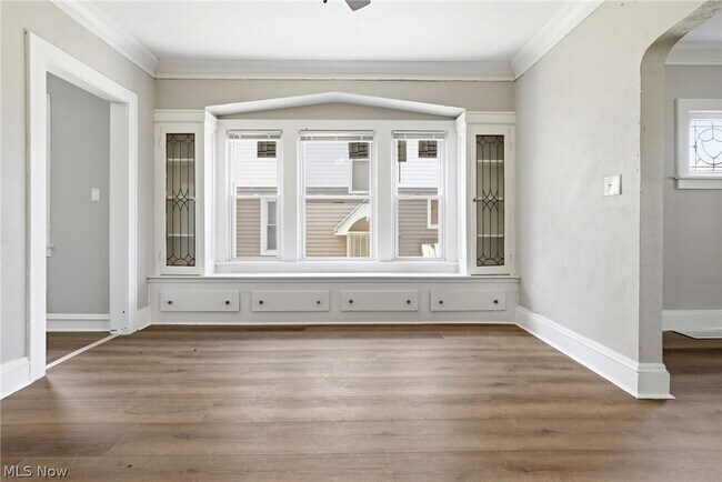 Building Photo - 1842 Colonnade Rd