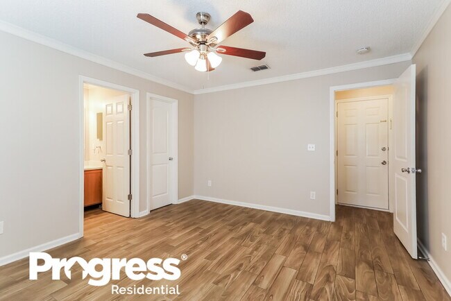 Building Photo - 7637 Invermere Blvd N
