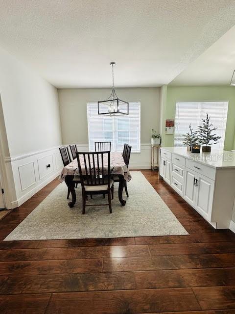 Building Photo - 5225 Villagebrook Dr