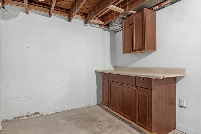 Building Photo - Gwynn Falls Beautiful 3 Bedroom With Finished Basement for RENT