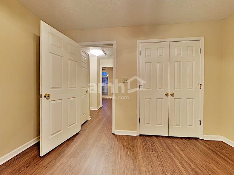 Building Photo - 9357 Bryant Trent Blvd