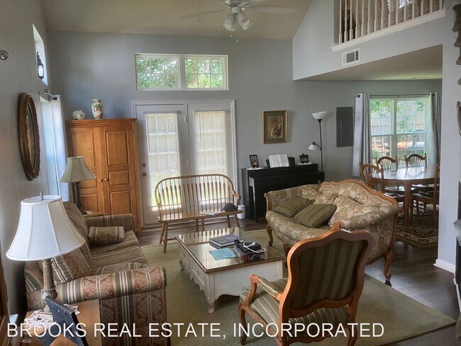 Building Photo - 3 br, 2.5 bath House - 1301 Bridge Crossing