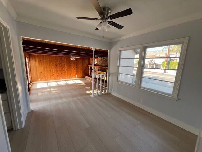 Building Photo - Burbank 3 bedroom 2 bathroom house for ren...