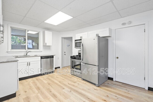 Building Photo - 2721 Berg St