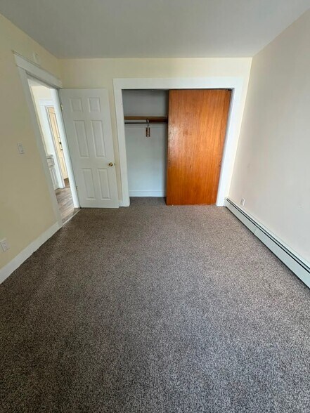 Building Photo - 45 Alder St