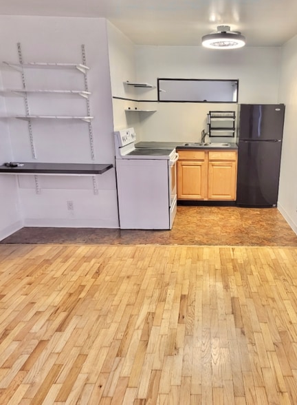 Building Photo - 5101 Ravenna Ave NE