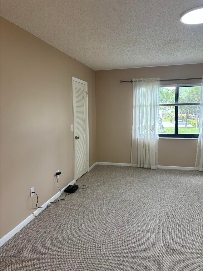 Building Photo - 21500 Cypress Hammock Dr
