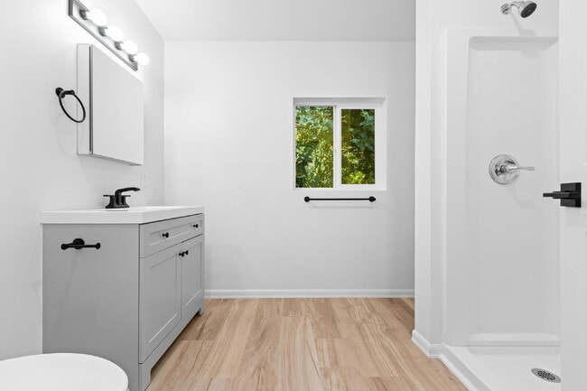 Building Photo - Available Now! 1/1 for rent in HPP!