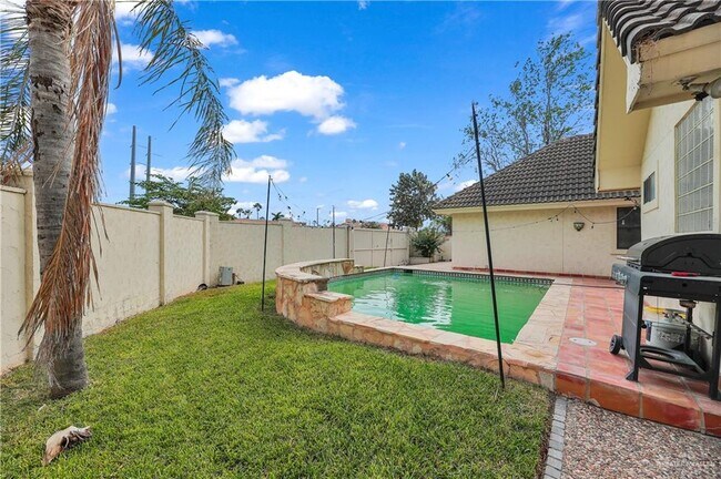 Building Photo - 32 S Cynthia St