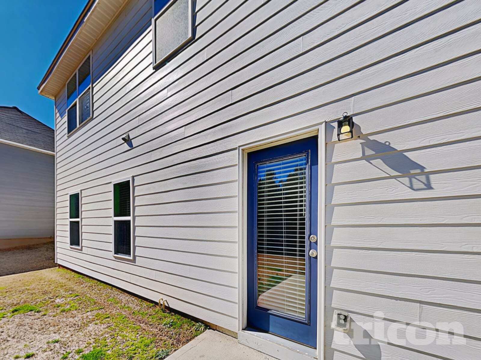 Building Photo - 215 Waters Edge Pkwy