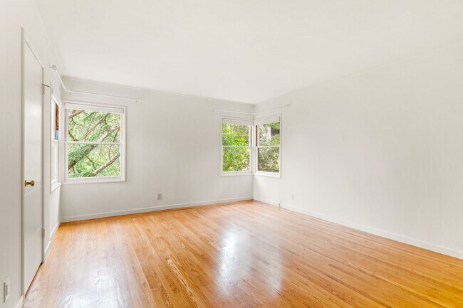 Building Photo - 6857 Armour Dr