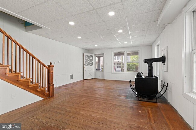 Building Photo - 151 S Grant St