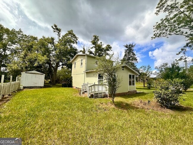 Building Photo - 6285 Pond St