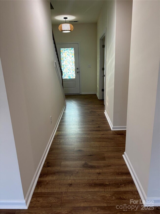 Building Photo - 1449 Harleston St