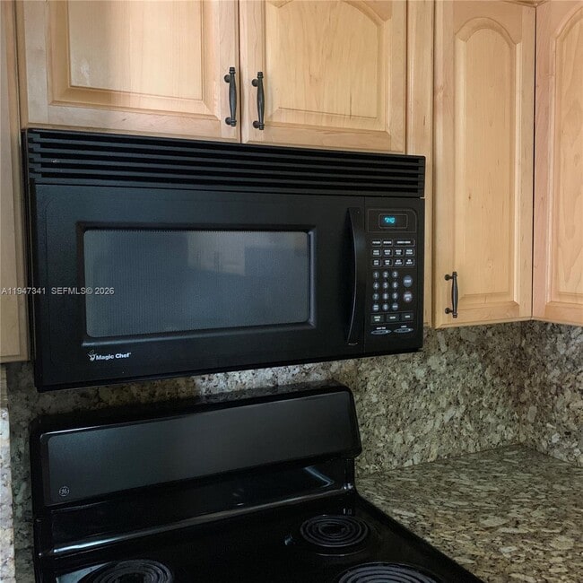 Building Photo - 7931 SW 104th St