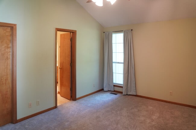 Building Photo - 7309 W 154th Terrace