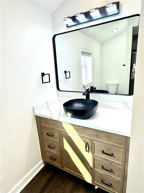 Building Photo - 5854 Magnolia Dr