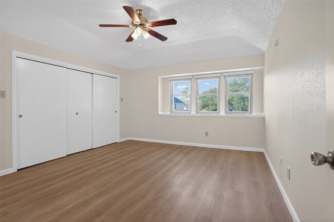 Building Photo - 1211 Berrystone Trail
