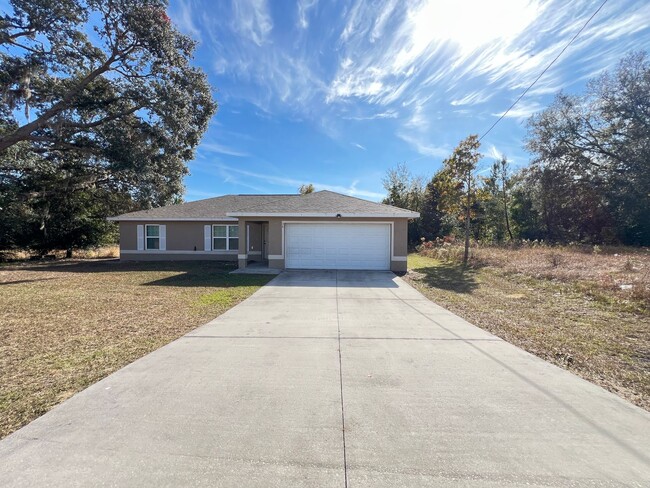 Building Photo - Beautiful 3 BD/2BA Home in Ocala!