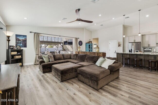 Building Photo - 3912 S Kyrene Rd