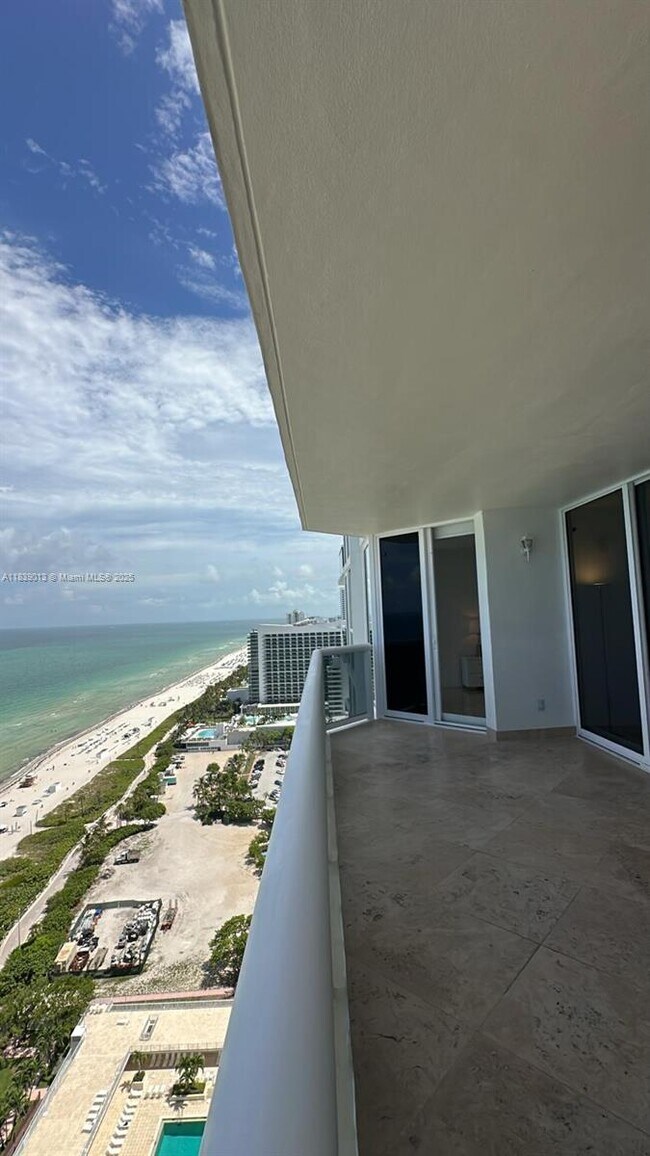 Building Photo - 4775 Collins Ave
