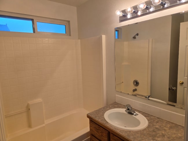 Building Photo - 4209 E Lanager Ct
