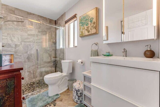 Building Photo - 116 S Grandview Ave