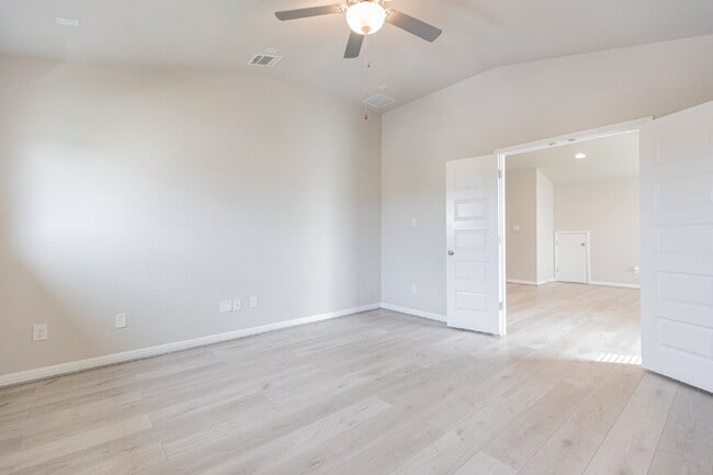 Building Photo - 6631 Gentry Farm
