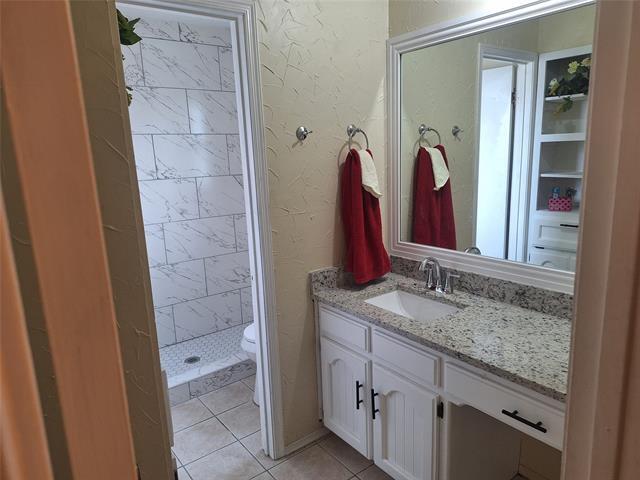 Building Photo - 6917 Bennington Dr