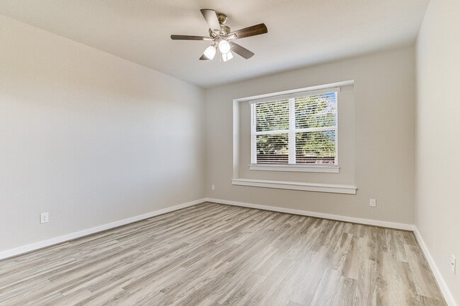 Building Photo - 17201 A Leafroller Dr